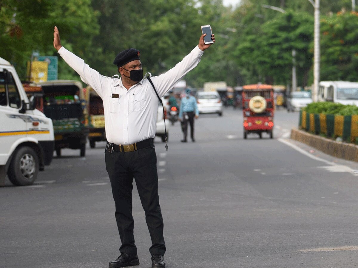 किसान आंदोलन को लेकर गौतमबुद्धनगर पुलिस ने जारी की ट्रैफिक एडवाइजरी, दिल्ली जाने के लिए इन रास्तों का करें प्रयोग