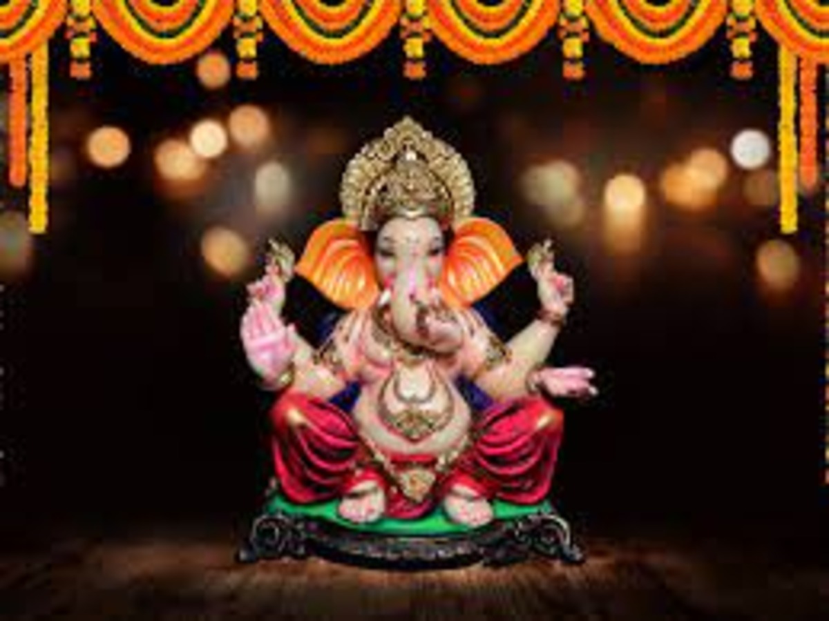 vinayak ganesh chaturthi 2025 these these remedies to pleased ganesh ji