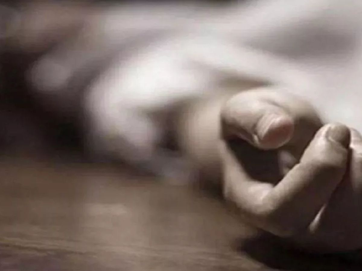 Aligarh News: अलीगढ़ में दिल दहलाने वाला कांड, लड़के ने सरसों के खेत में अपनी कनपटी से रिवॉल्वर सटाकर मार ली गोली 