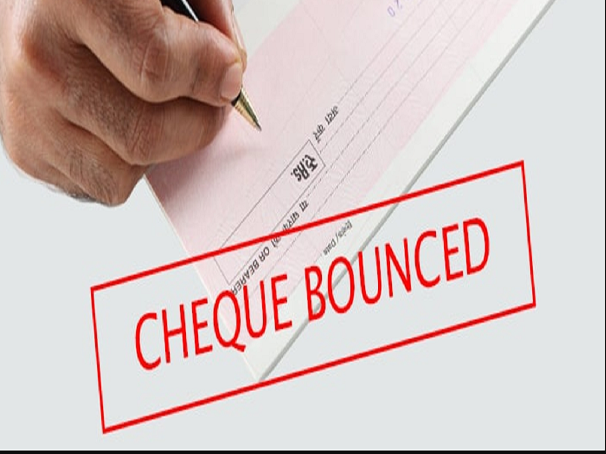 Cheque bounce case:ଚେକ୍ ବାଉନ୍ସ ମାମଲାରେ ଇ-ମେଲ୍,ହ୍ୱାଟସଆପ୍ ଜରିଆର ପଠାଯାଇଥିବା ନୋଟିସ୍ ଗ୍ରହଣୀୟ କି ? ଜାଣନ୍ତୁ କ’ଣ କହିଲେ ଆହ୍ଲାବାଦ ହାଇକୋର୍ଟ Cheque bounce case:ଚେକ୍ ବାଉନ୍ସ ମାମଲାରେ ଇ-ମେଲ୍,ହ୍ୱାଟସଆପ୍ ଜରିଆର ପଠାଯାଇଥିବା ନୋଟିସ୍ ଗ୍ରହଣୀୟ କି ? ଜାଣନ୍ତୁ କ’ଣ କହିଲେ ଆହ୍ଲାବାଦ ହାଇକୋର୍ଟ