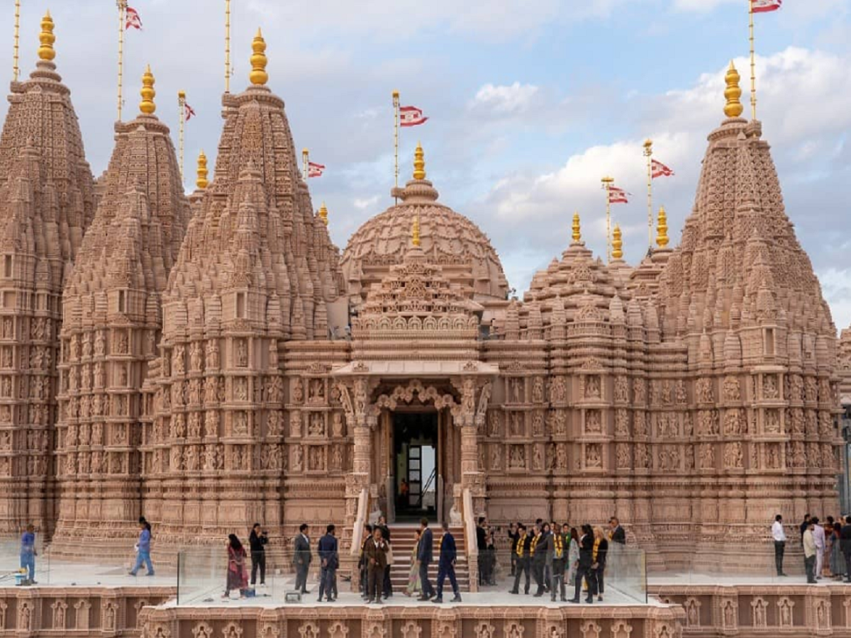 Hindu temple in dubai:ଆବୁଧାବି ହିନ୍ଦୁ ମନ୍ଦିର ନିର୍ମାଣରେ ଅଛି ସବୁ ଧର୍ମର ଅବଦାନ Hindu temple in dubai:ଆବୁଧାବି ହିନ୍ଦୁ ମନ୍ଦିର ନିର୍ମାଣରେ ଅଛି ସବୁ ଧର୍ମର ଅବଦାନ