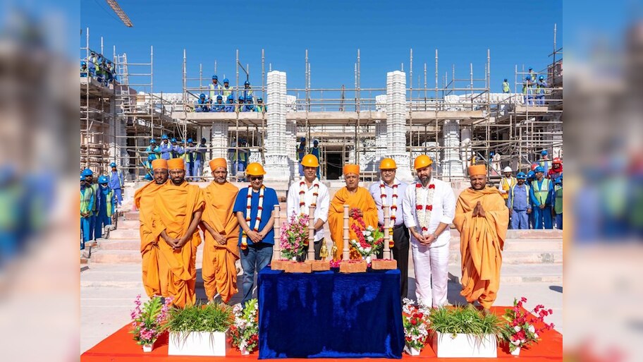 ଲୋକାର୍ପିତ ହେଲା ଦୁବାଇରେ ପ୍ରଥମ ହିନ୍ଦୁ ମନ୍ଦିର, ଯୋଗଦେଲେ ଏହି ସବୁ ଅଭିନେତା