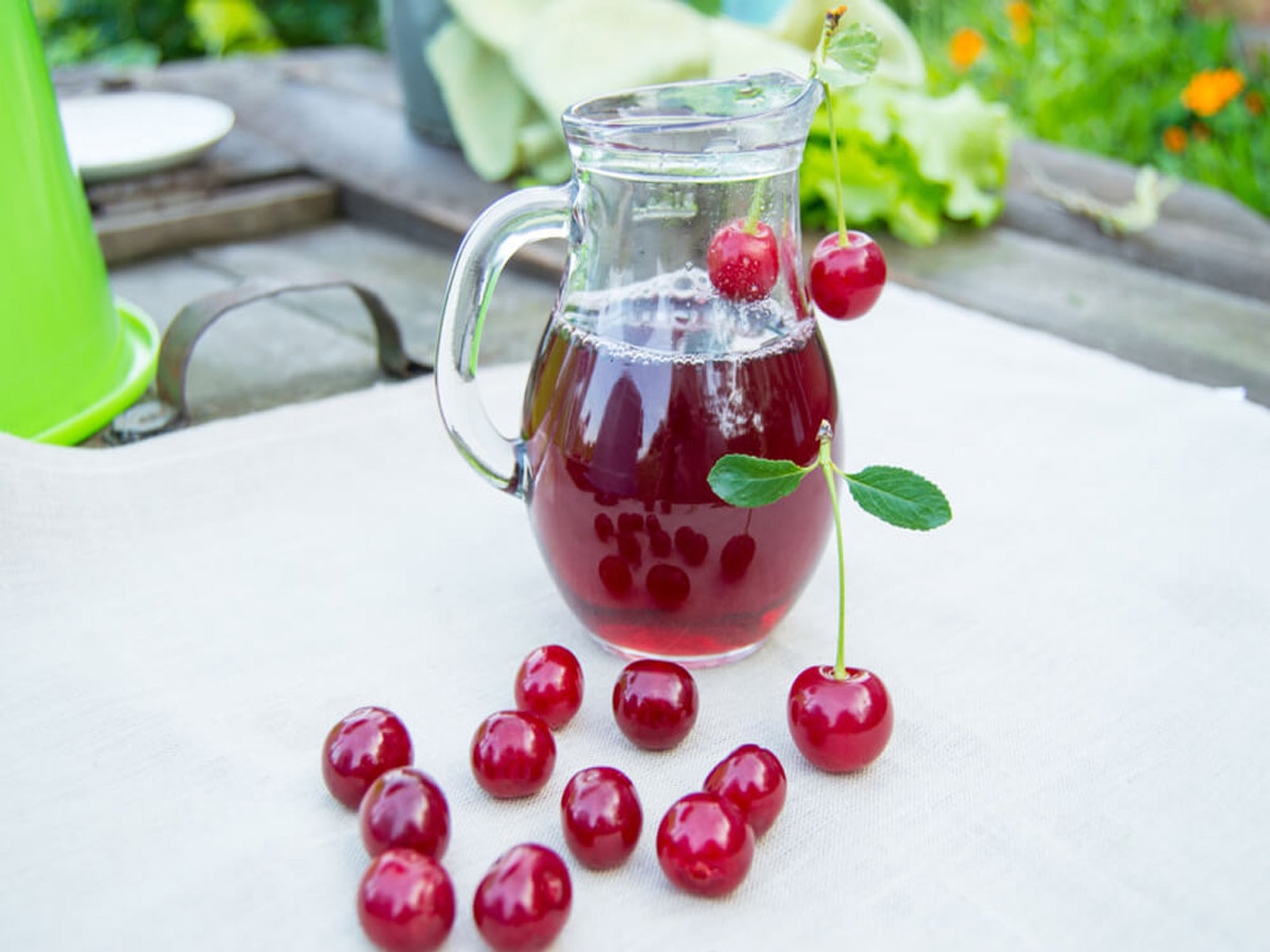 Cherry Juice Benefits: सेहत के लिए सुपर चीज है चेरी जूस, शरीर को होते हैं ये 5 बड़े फायदे
