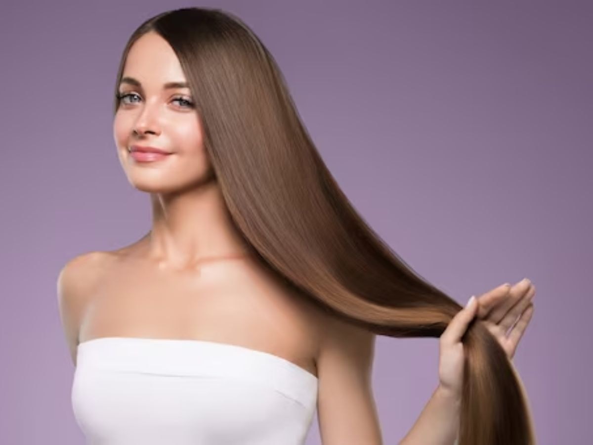 Hair Care Tips: लम्बे और घने बालों के लिए असरदार हैं घर पर मौजूद ये हर्ब, आप भी करें ट्राई