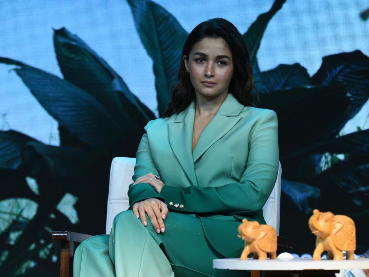 क्यूट मुस्कान से जीता दिल