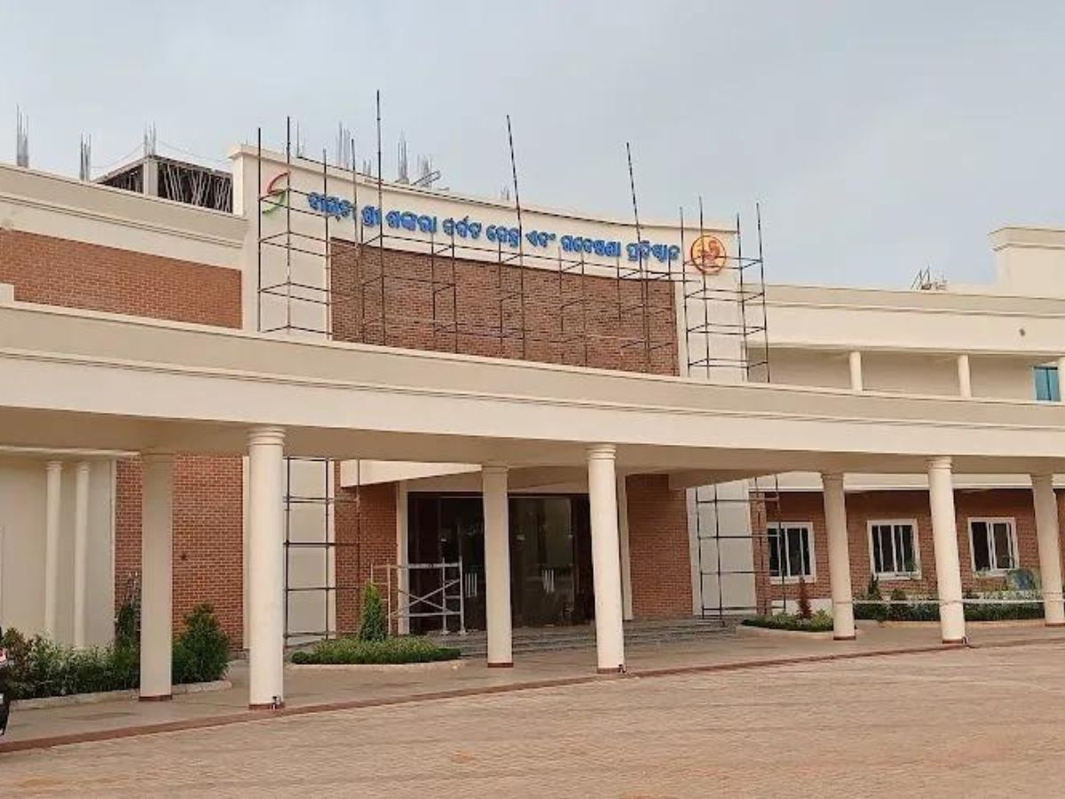ବାଗ୍ଚୀ ଶ୍ରୀ ଶଙ୍କର କ୍ୟାନସର ହସ୍ପିଟାଲ ଓ ଗବେଷଣା ପ୍ରତିଷ୍ଠାନ ଉଦ୍ଘାଟିତ ବାଗ୍ଚୀ ଶ୍ରୀ ଶଙ୍କର କ୍ୟାନସର ହସ୍ପିଟାଲ ଓ ଗବେଷଣା ପ୍ରତିଷ୍ଠାନ ଉଦ୍ଘାଟିତ