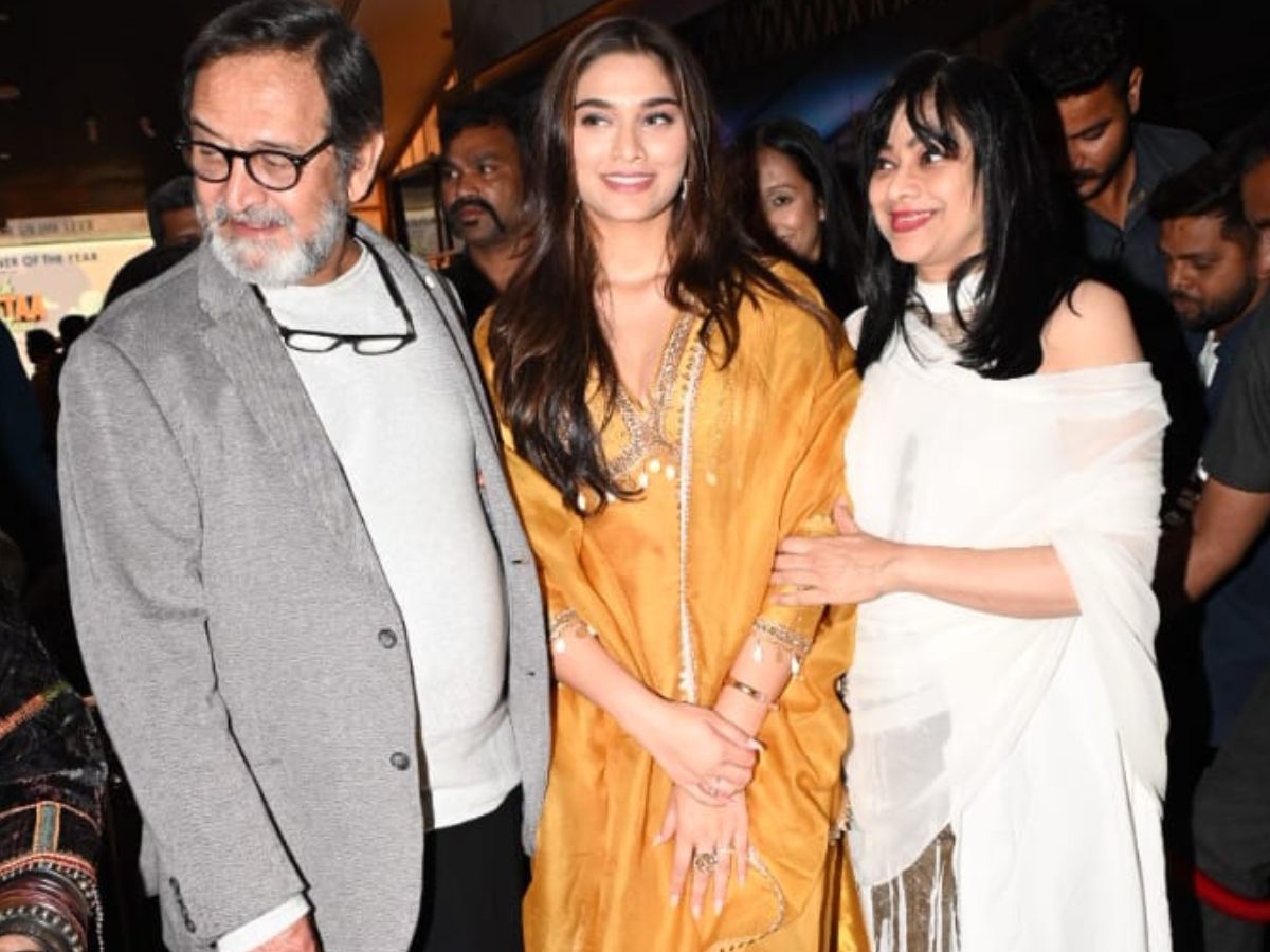 Saiee Manjrekar with father mahesh manjrekar and mother medha in Kuch
