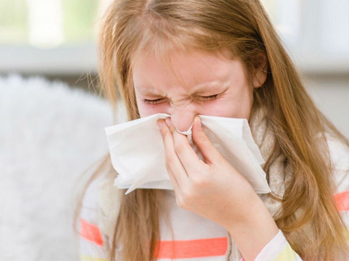 Seasonal Allergy: बदल रहा मौसम, अगर आपको एलर्जी है तो इन बातों का रखें ध्यान