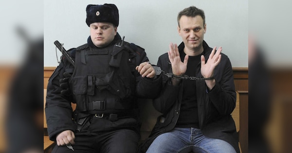 Alexei Navalny: कौन थे पुतिन के धुर विरोधी अलेक्सी नवलनी, जिन्हें -28 डिग्री में रखा गया; अब हुई मौत