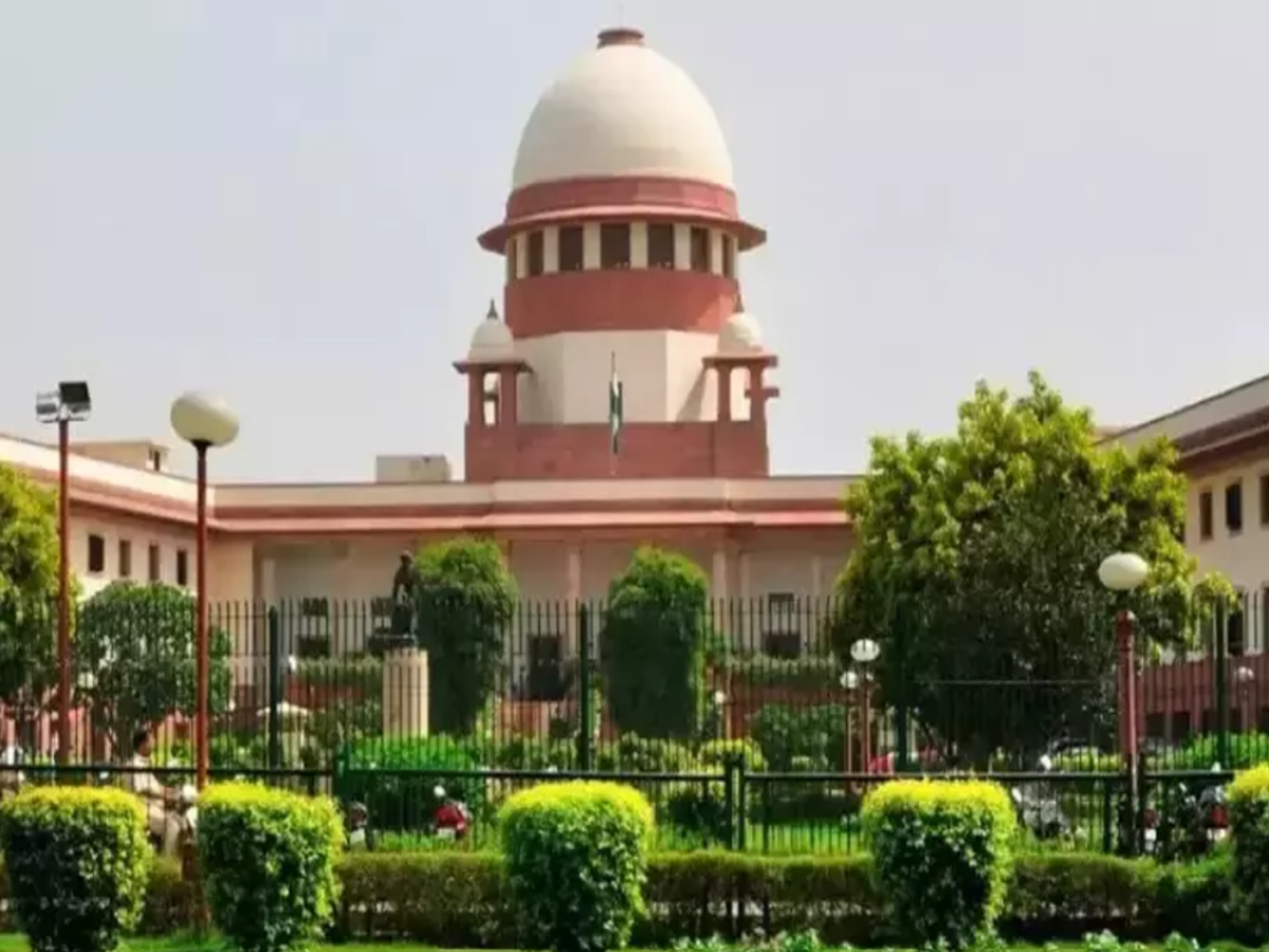 Supreme Court: ଚାକିରିଆ ପତ୍ନୀଙ୍କ ଠୁ କମ୍ ନୁହଁନ୍ତି ଗୃହିଣୀ, ଜାଣନ୍ତୁ କ'ଣ ନିଷ୍ପତ୍ତି ନେଲେ ସୁପ୍ରିମକୋର୍ଟ? Supreme Court: ଚାକିରିଆ ପତ୍ନୀଙ୍କ ଠୁ କମ୍ ନୁହଁନ୍ତି ଗୃହିଣୀ, ଜାଣନ୍ତୁ କ'ଣ ନିଷ୍ପତ୍ତି ନେଲେ ସୁପ୍ରିମକୋର୍ଟ?