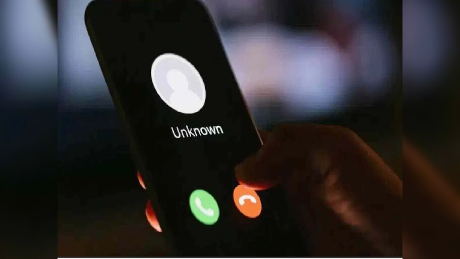 Pakistani fake call:ସାଇବର ଠକଙ୍କ ନୂଆ କାରନାମା,ପୁଅକୁ ରେପିଷ୍ଟ୍ କହି ମା’କୁ ମାଗିଲେ ଟଙ୍କା !