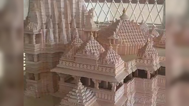 Kalki Dham: 1 नहीं 10 गर्भगृह वाला मंदिर है कल्कि धाम, PM मोदी करने जा रहे शिलान्यास