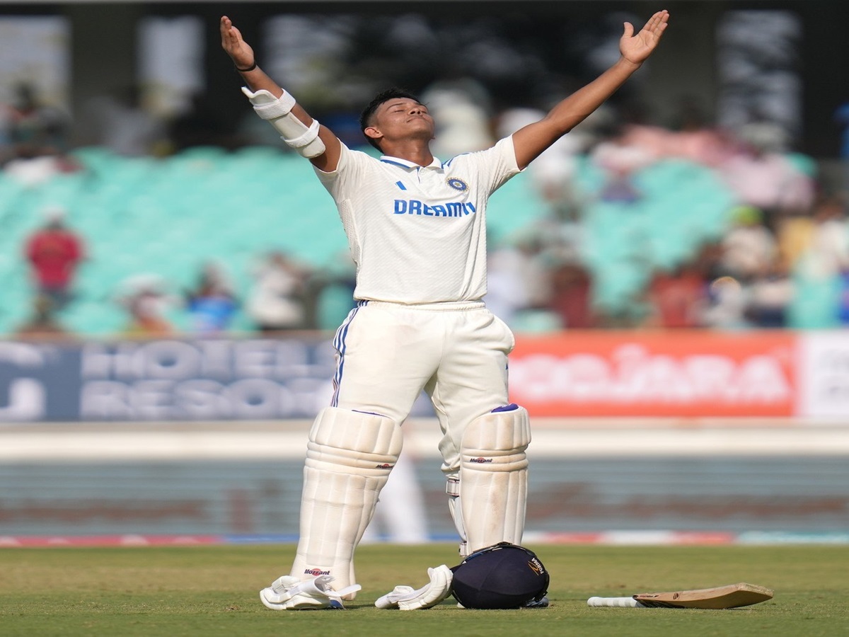IND vs ENG: ଯଶସ୍ୱୀ ଜୈସୱାଲ ମାରିଲେ କ୍ରମାଗତ ଦ୍ୱିତୀୟ ଦ୍ୱିଶତକ, କଲେ ରେକର୍ଡ ବର୍ଷା IND vs ENG: ଯଶସ୍ୱୀ ଜୈସୱାଲ ମାରିଲେ କ୍ରମାଗତ ଦ୍ୱିତୀୟ ଦ୍ୱିଶତକ, କଲେ ରେକର୍ଡ ବର୍ଷା