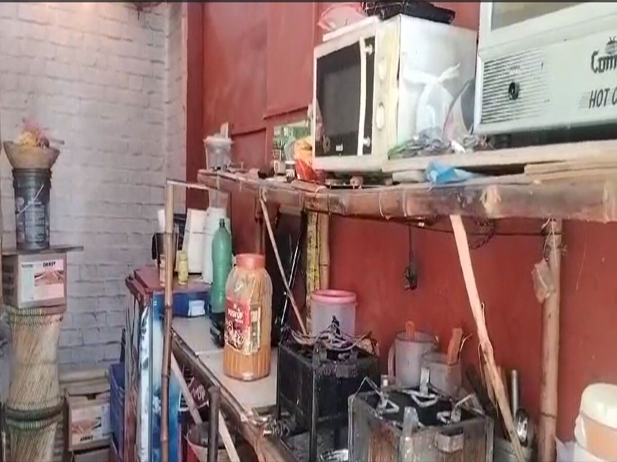 Alwar News: चोरों ने अब Fast Food Shop को बनाया निशाना, किराएदार ने दुकान मालिक पर लगाया आरोप