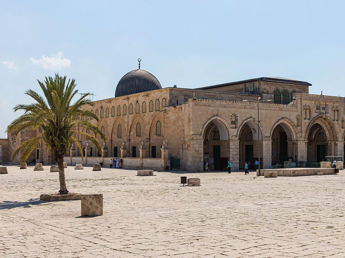 Al-Aqsa Mosque में फिलिस्तीनियों की एंट्री होगी सीमित! बढ़ सकता है विवाद