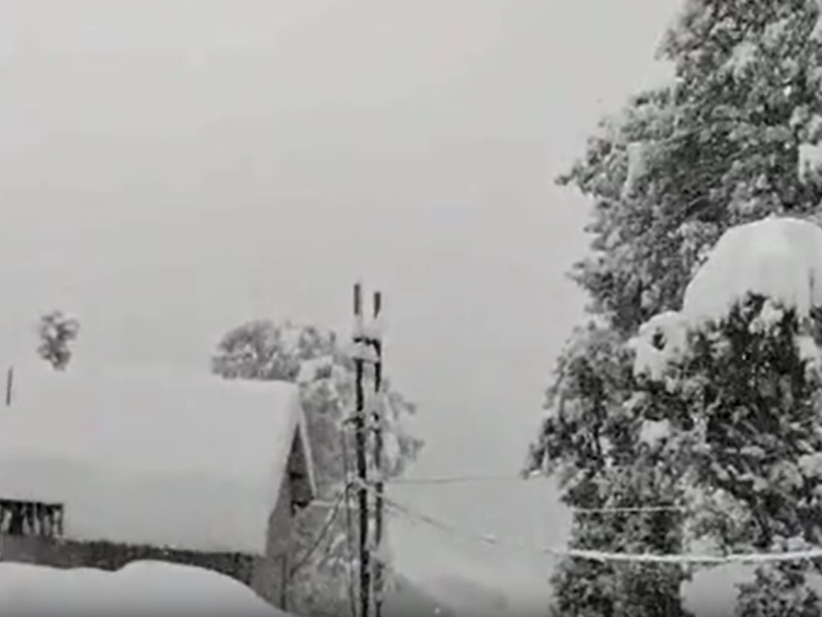 Himachal Snowfall: हिमाचल में बर्फबारी ने लिया यू-टर्न, मौसम विभाग ने जारी किया ऑरेंज अलर्ट 