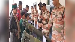 ITBP की 43वीं बटालियन ने रामपुर उपमंडल में लगाया हथियारों की प्रदर्शनी का शिविर