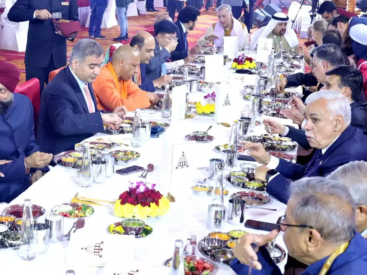 UP CM yogi adityanath dinner with industrialist