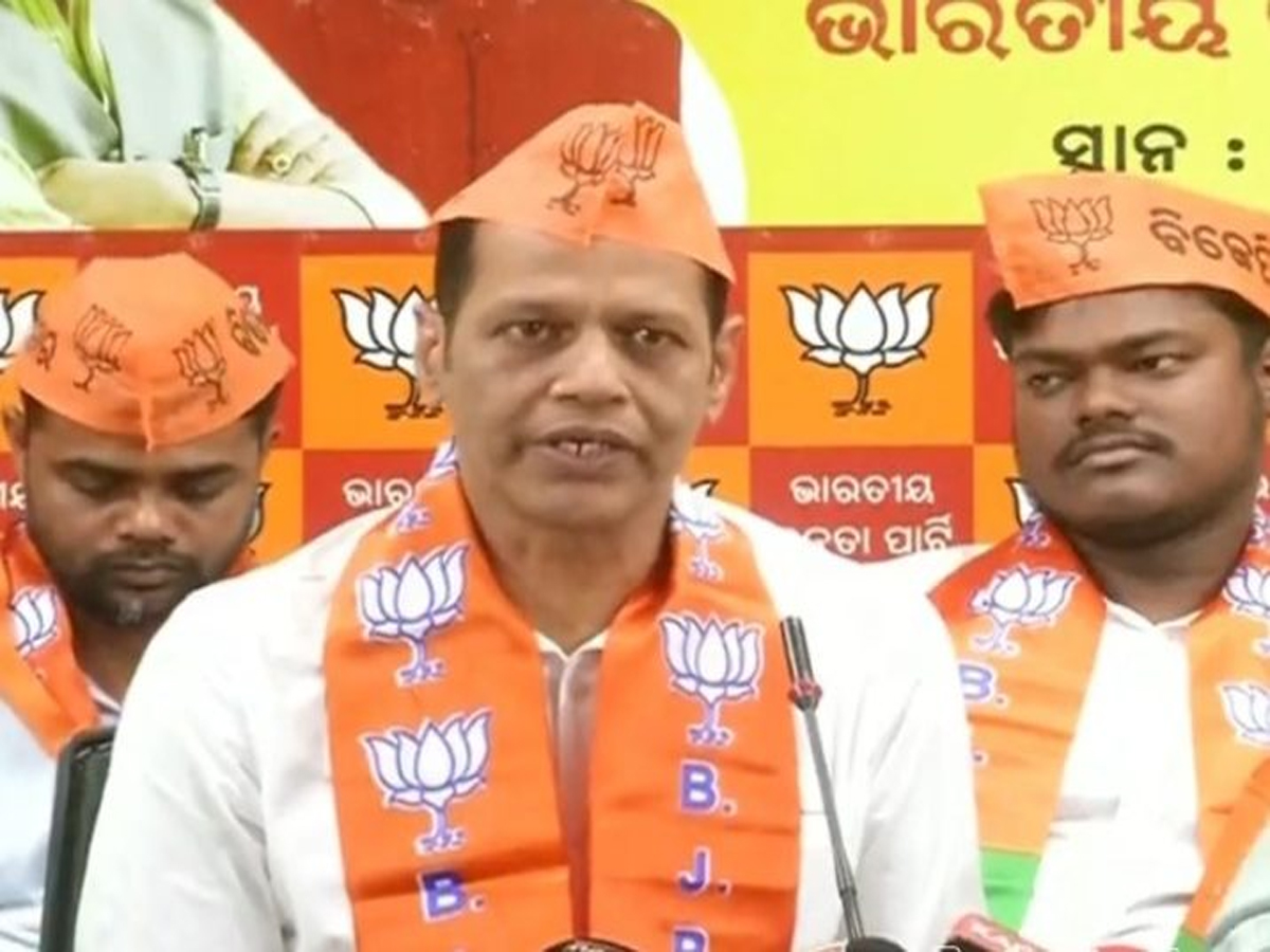 Pradip Panigrahi: ପଦ୍ମ ଧରିଲେ ପ୍ରଦୀପ Pradip Panigrahi: ପଦ୍ମ ଧରିଲେ ପ୍ରଦୀପ