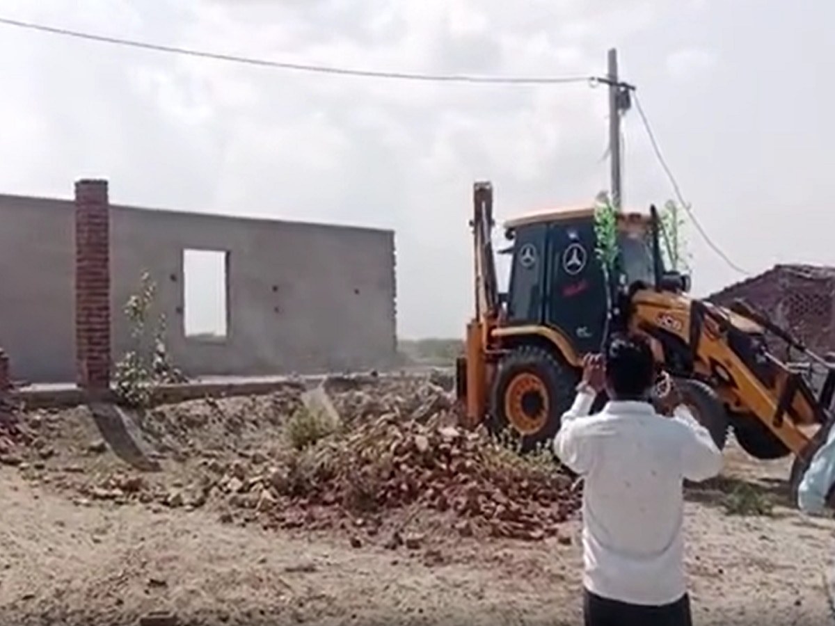 Bhilwara News: अतिक्रमण के खिलाफ पुलिस की बड़ी कार्रवाई, जिला कलेक्टर के सख्त निर्देश