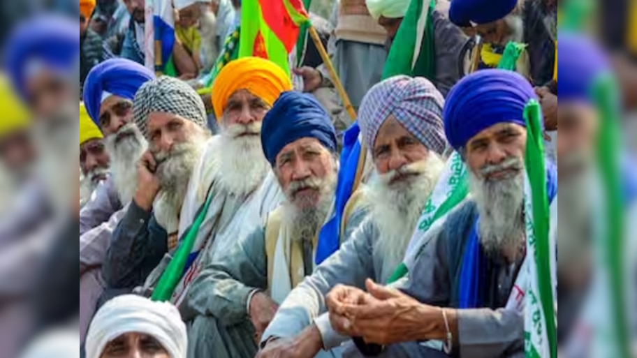 Farmers Protest: ଉଗ୍ର ରୂପ ନେଉଛି କୃଷକଙ୍କ ଆନ୍ଦୋଳନ, ସରକାରଙ୍କ ସହ ୪ଥର ବୌଠକ ପରେ ଫଳାଫଳ ଶୂନ, କେଉଁଠାରେ ସମସ୍ୟା?