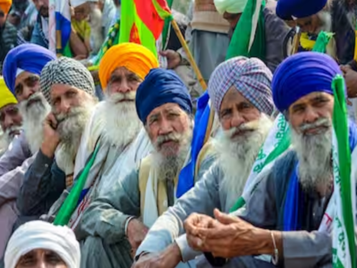 Farmers Protest: ଉଗ୍ର ରୂପ ନେଉଛି କୃଷକଙ୍କ ଆନ୍ଦୋଳନ, ସରକାରଙ୍କ ସହ ୪ଥର ବୌଠକ ପରେ ଫଳାଫଳ ଶୂନ, କେଉଁଠାରେ ସମସ୍ୟା? Farmers Protest: ଉଗ୍ର ରୂପ ନେଉଛି କୃଷକଙ୍କ ଆନ୍ଦୋଳନ, ସରକାରଙ୍କ ସହ ୪ଥର ବୌଠକ ପରେ ଫଳାଫଳ ଶୂନ, କେଉଁଠାରେ ସମସ୍ୟା?