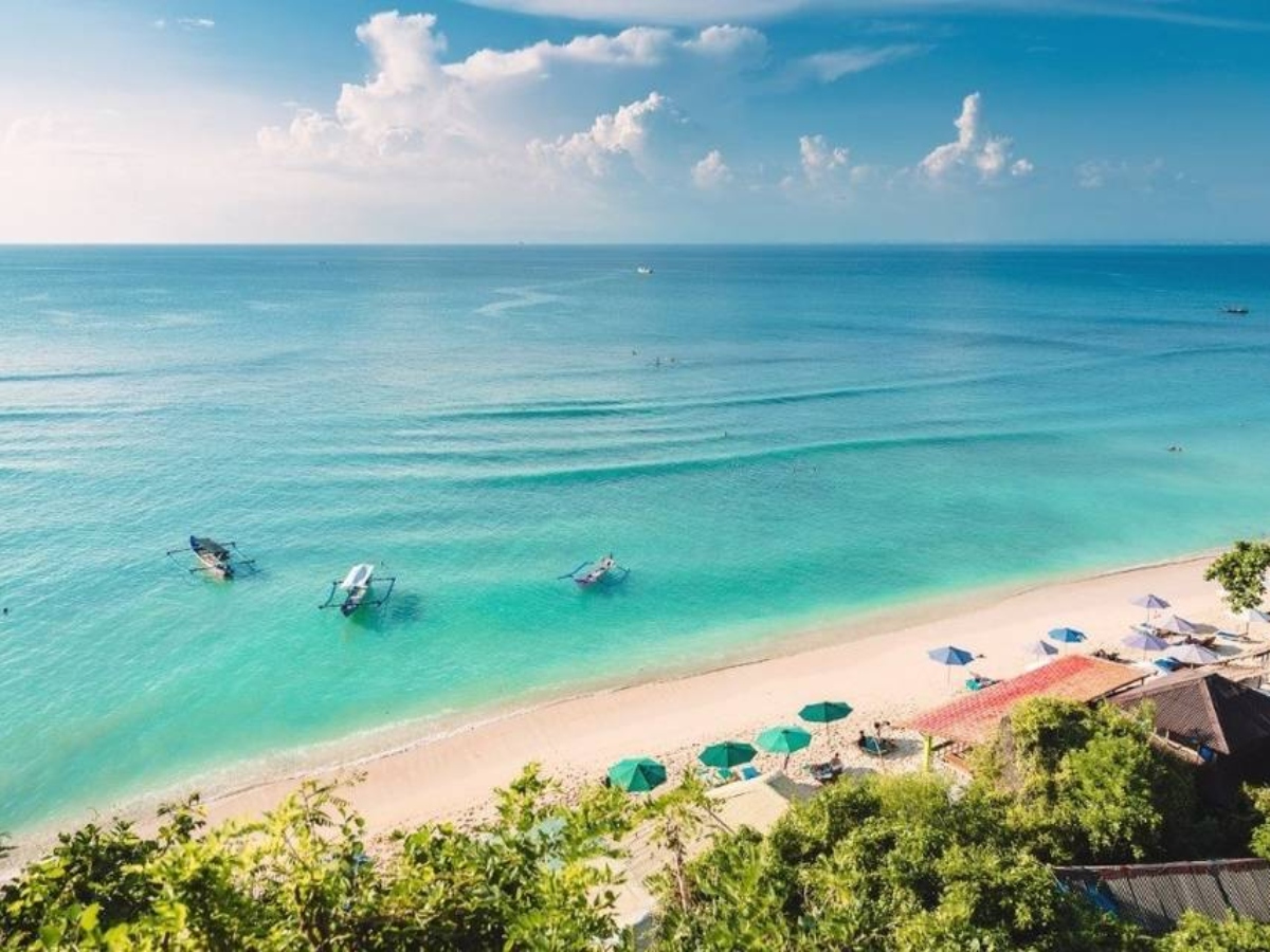 Destination Wedding: रकुल-जैकी की शादी की तरह परफेक्ट हैं गोवा के 5 खूबसूरत वेडिंग डेस्टिनेशन्स बीच 16 वरचा बीच