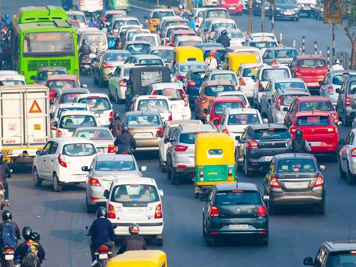 Delhi Traffic Advisory: दिल्ली से हरियाणा यात्रा करने वाले लोग पढ़ लें ये ट्रैफिक एडवाजरी 