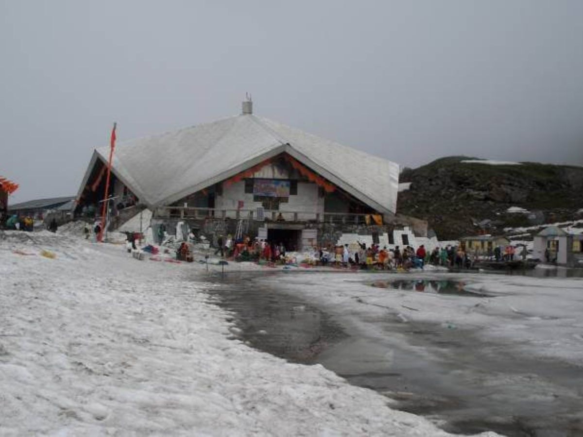 Hemkund Sahib Yatra 2024: 25 मई को खुलेंगे हेमकुंड साहिब के कपाट, कई फीट तक जमी है बर्फ