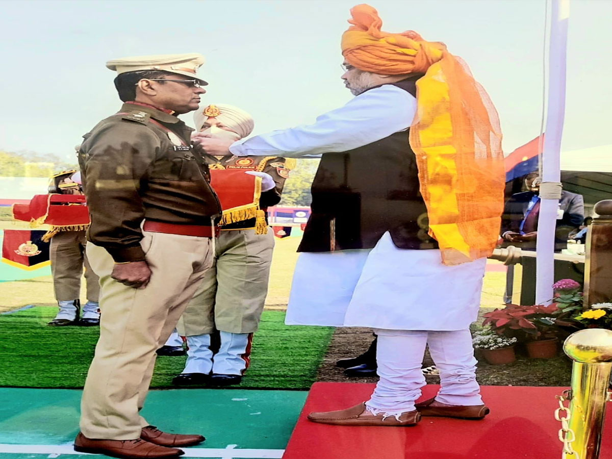 Ips Rajendra Mane IPS Rajendra Prasad Meena from Karauli Rajasthan Success Story ...