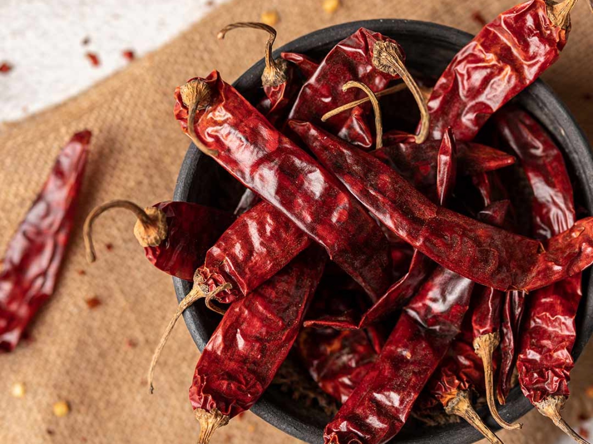 Kitchen Tips: लंबे समय से रखे गेहूं पर लग गए हैं कीड़े, ये 5 गजब के टिप्स आएंगे आपके बड़े काम... 13 सूखी लाल मिर्च
