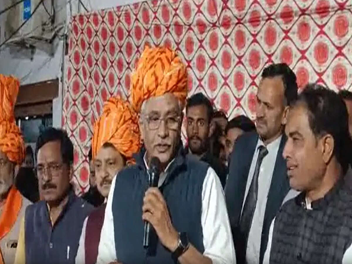 Dholpur News: केंद्रीय मंत्री गजेंद्र सिंह शेखावत ने कांग्रेस पर कसा तंज, कहा- शर्म से पानी पानी...