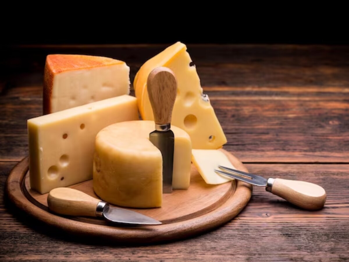 Cheese नकली है या असली? आप भी हैं चीज खाने के शौकीन तो जान लें ये अंतर