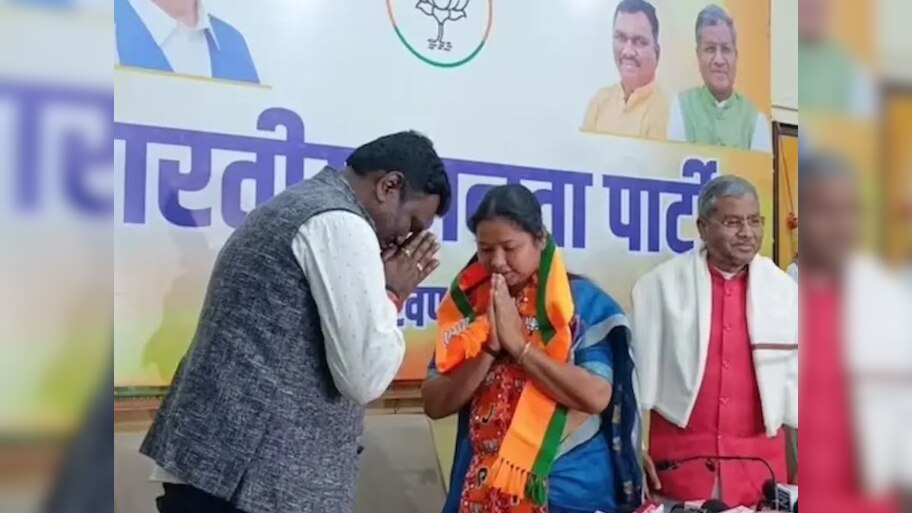 Congress News: କଂଗ୍ରେସକୁ ବଡ଼ ଝଟକା, ହାତ ଛାଡ଼ିଲେ ଏହି ବଡ଼ ନେତା