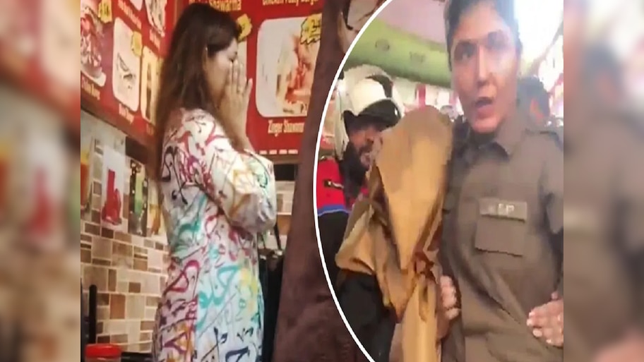 Lahore ASP saves woman:ମହିଳାଙ୍କ କୁର୍ତ୍ତିକୁ ନେଇ ପାକିସ୍ତାନରେ ହଙ୍ଗାମା,କୁର୍ତ୍ତି କାଢିବାକୁ ଜିଦ ଧରିଲେ ଇସଲାମିକ ସଂଗଠନର କର୍ମୀ