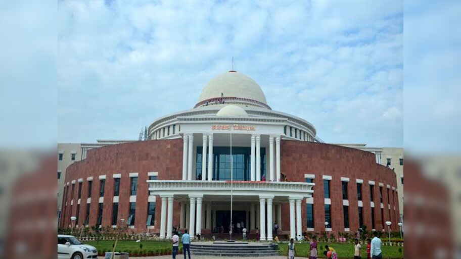 झारखंड विधानसभा में आर्थिक सर्वेक्षण रिपोर्ट पेश, 24-25 में 7.7 फीसदी विकास दर का अनुमान