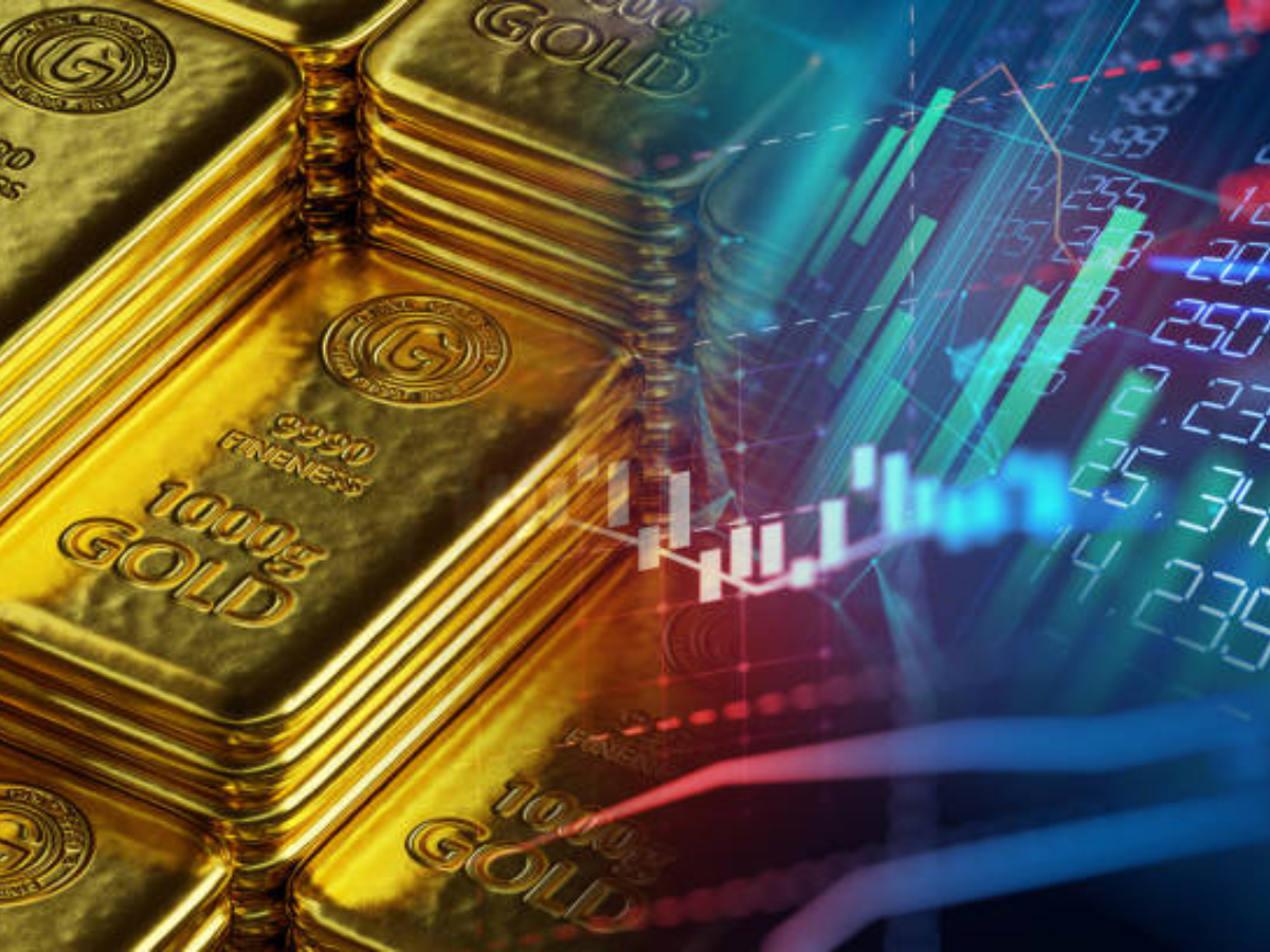 Gold Silver Price: सोने के साथ चांदी के भी लुढ़के दाम, जानें आज किस रेट पर मिलेगा 10 ग्राम गोल्ड