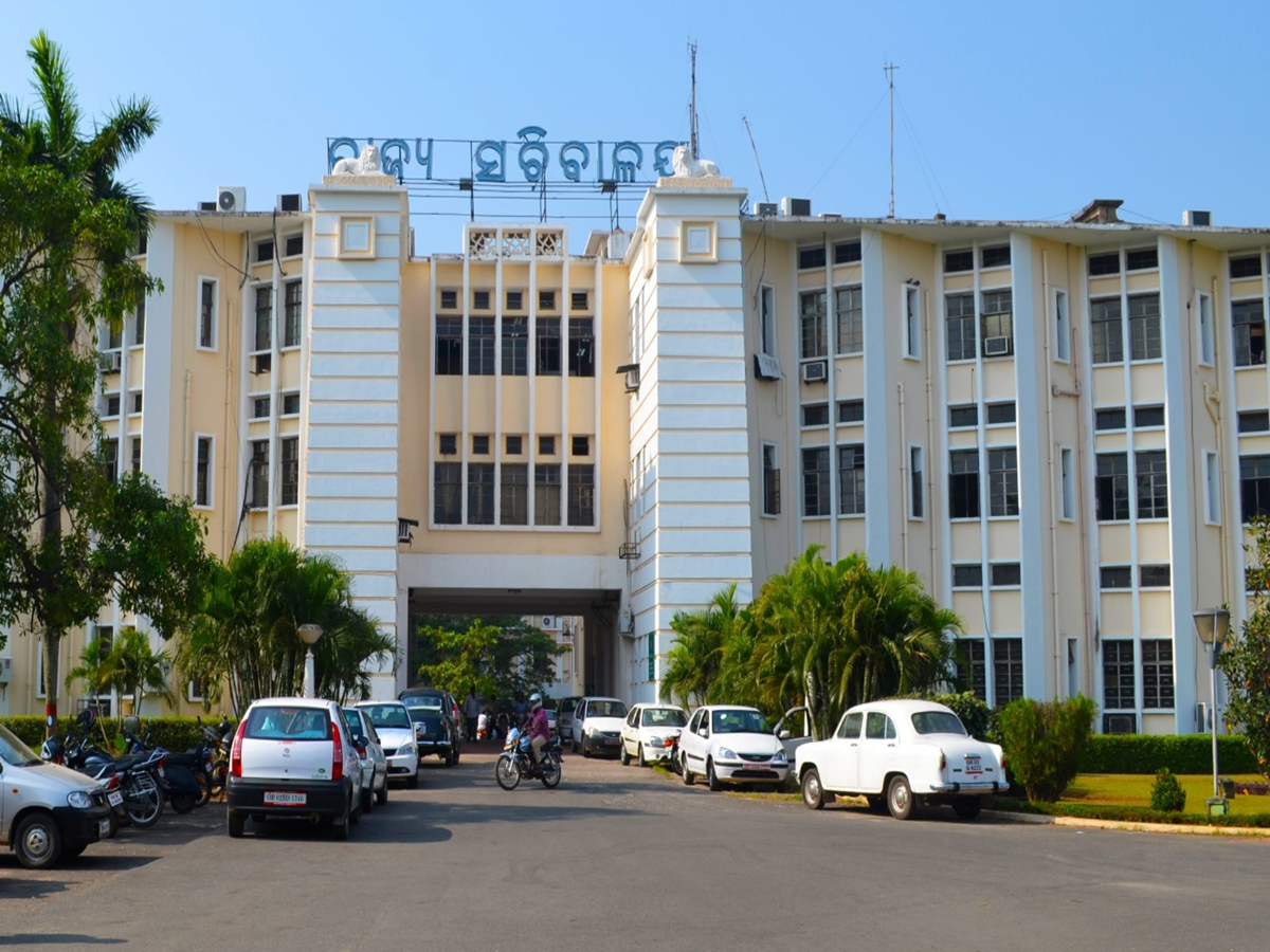 Odisha IAS reshuffle: ବଦଳିଲେ ୩ ଜିଲ୍ଲାପାଳ Odisha IAS reshuffle: ବଦଳିଲେ ୩ ଜିଲ୍ଲାପାଳ
