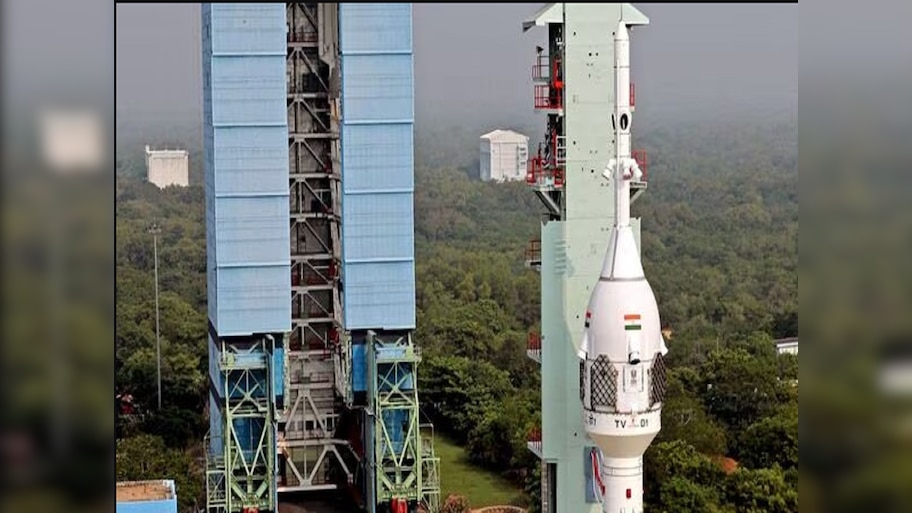 Gaganayan Mission:ମିଶନ ଗଗନୟାନରେ ୪ ପୁରୁଷ,କାହିଁକି ନାହାନ୍ତି ମହିଳା ମହାକାଶଯାତ୍ରୀ ?