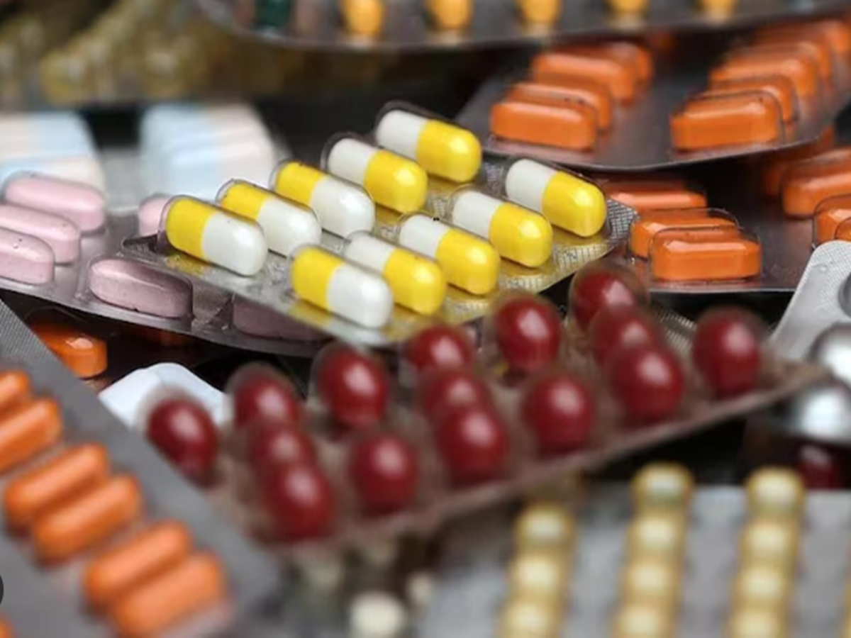 Medicine Price down: ଶସ୍ତା ହେବାକୁ ଯାଉଛି ଏହିସବୁ ଔଷଧ, ଉପକୃତ ହେବେ ମଧୁମେହ ଓ ରକ୍ତଚାପ ରୋଗୀ Medicine Price down: ଶସ୍ତା ହେବାକୁ ଯାଉଛି ଏହିସବୁ ଔଷଧ, ଉପକୃତ ହେବେ ମଧୁମେହ ଓ ରକ୍ତଚାପ ରୋଗୀ