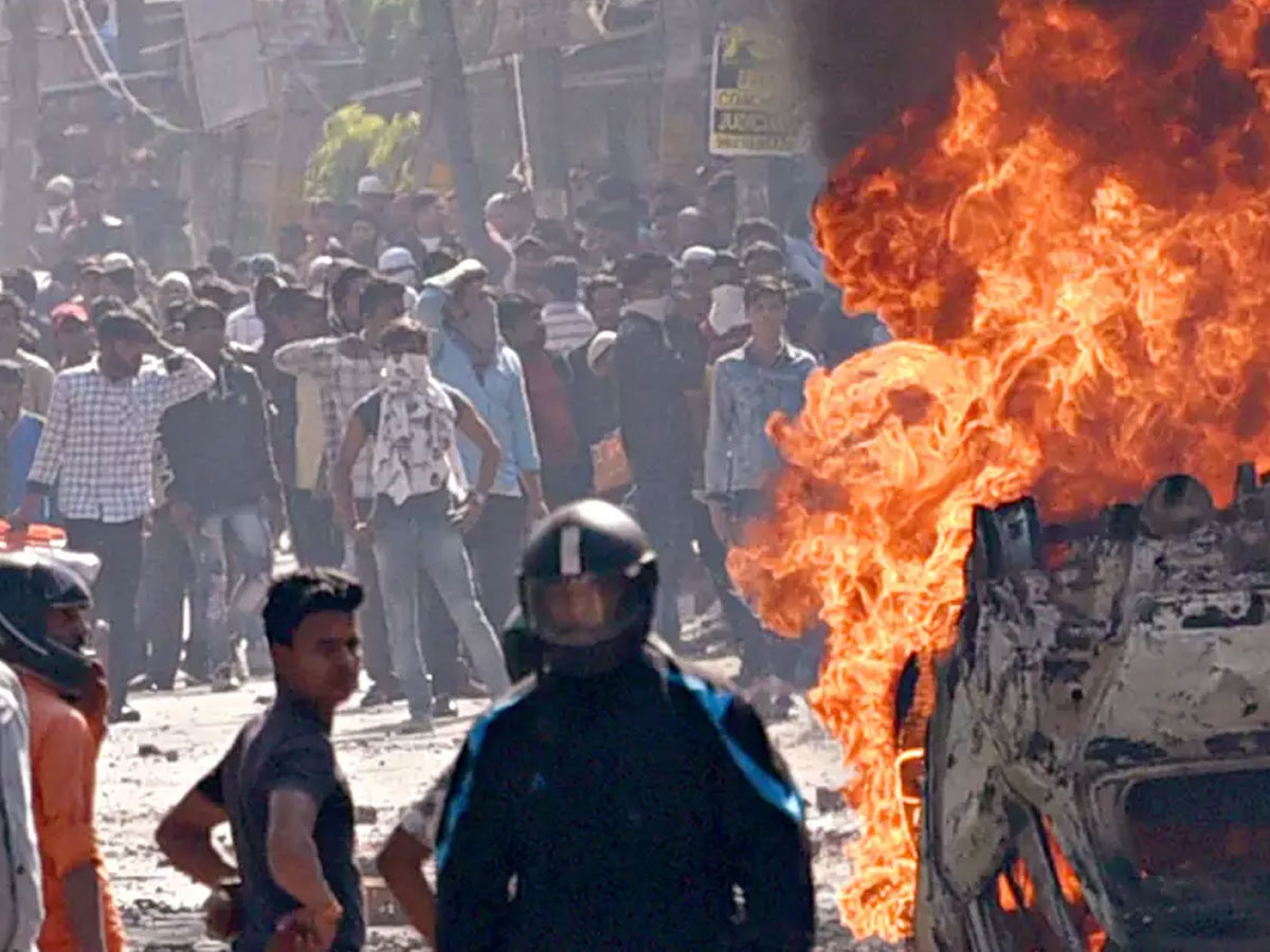 Delhi Riots 2020: कोर्ट ने 7 मुस्लिम नौजवानों को किया बरी; सिपाही की गवाही को नकारा Delhi Riots 2020: कोर्ट ने 7 मुस्लिम नौजवानों को किया बरी; सिपाही की गवाही को नकारा