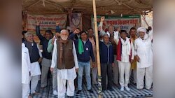 PM Fasal Bima क्लेम को लेकर धरना दे रहे किसानों के खाते में आएंगे पैसे, जानें अपडेट