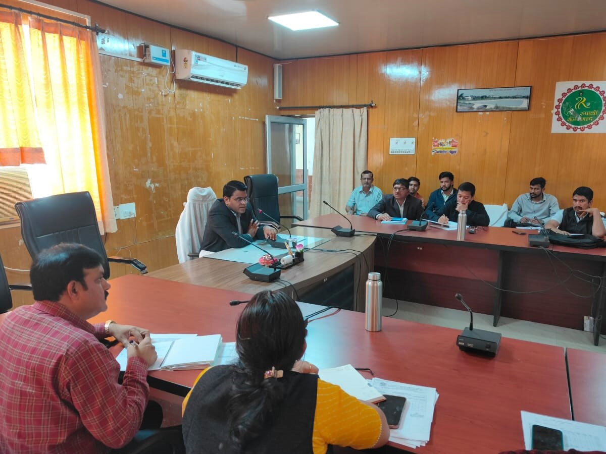 Rajsamand Collector held weekly review meeting