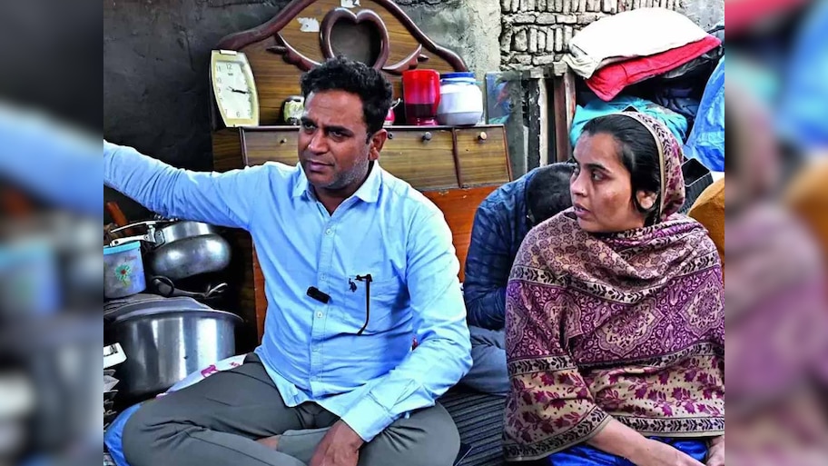 सरकार पर बरसे 14 मजदूरों को बचाने वाले हसन; कहा- "जहां कुत्ते नहीं जाते वहां दिया जा रहा घर"