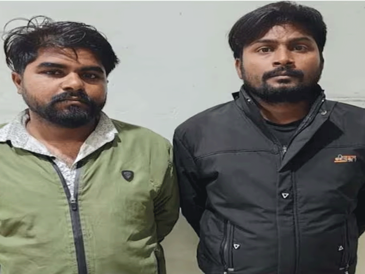 UP Police Exam पेपर लीक मामले में STF के हत्थे चढ़े दो 'मुन्ना भाई', प्रश्न पत्र के लिए वसूलते थे मोटी रकम UP Police Exam पेपर लीक मामले में STF के हत्थे चढ़े दो 'मुन्ना भाई', प्रश्न पत्र के लिए वसूलते थे मोटी रकम