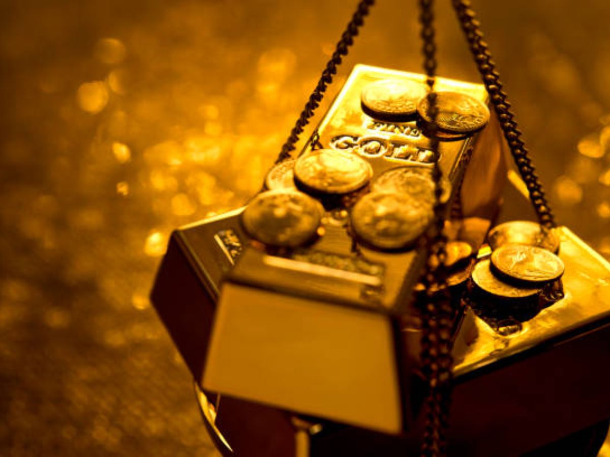 Gold Silver Price: सोने और चांदी के एक साथ गिरे दाम, जानें आज क्या है मेटल के लेटेस्ट प्राइस?