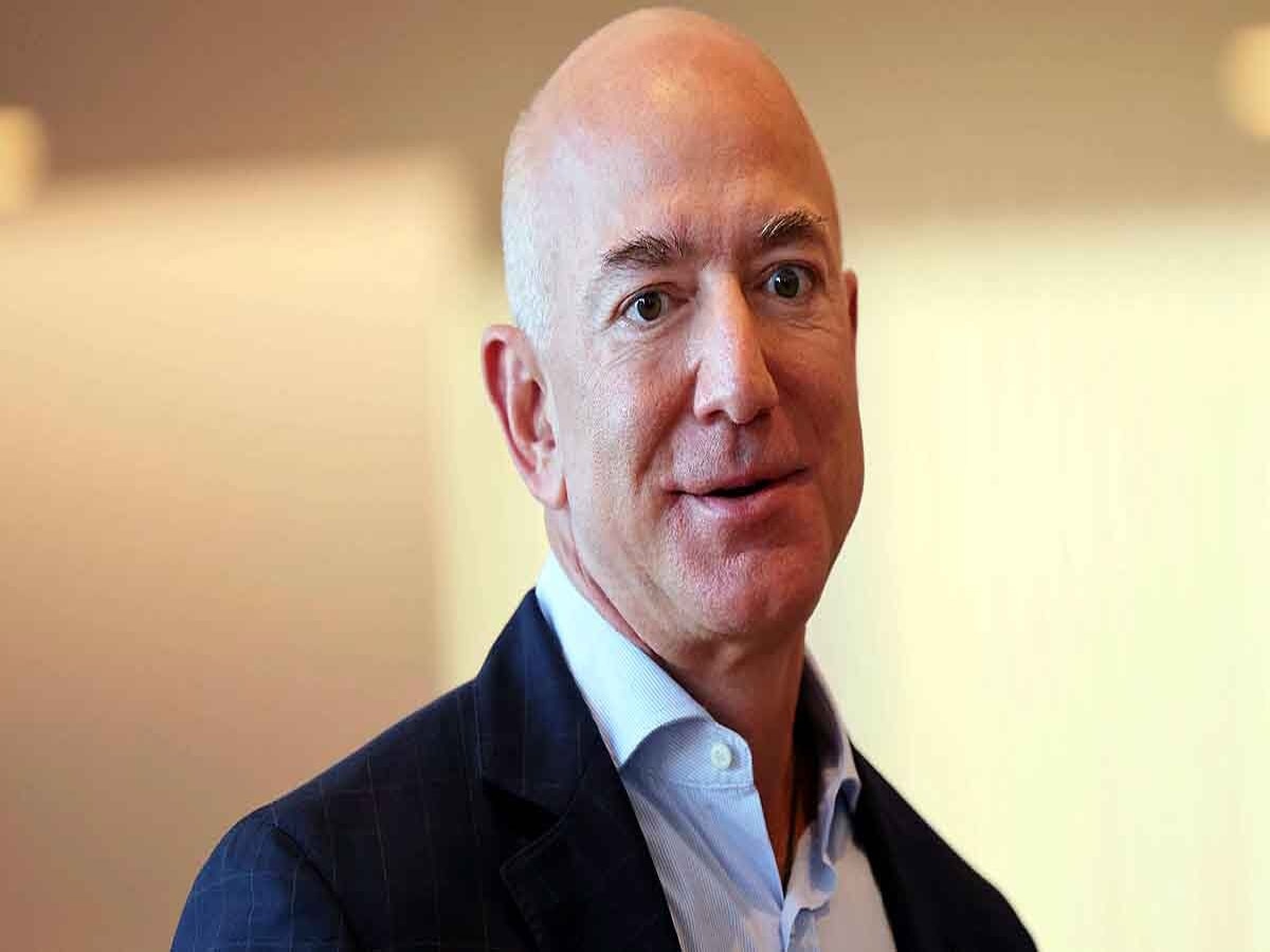 Jeff Bezos, World's Richest Man: जेफ बेजोस बने दुनिया के सबसे अमीर आदमी, जानिए क्या है नेट वर्थ?