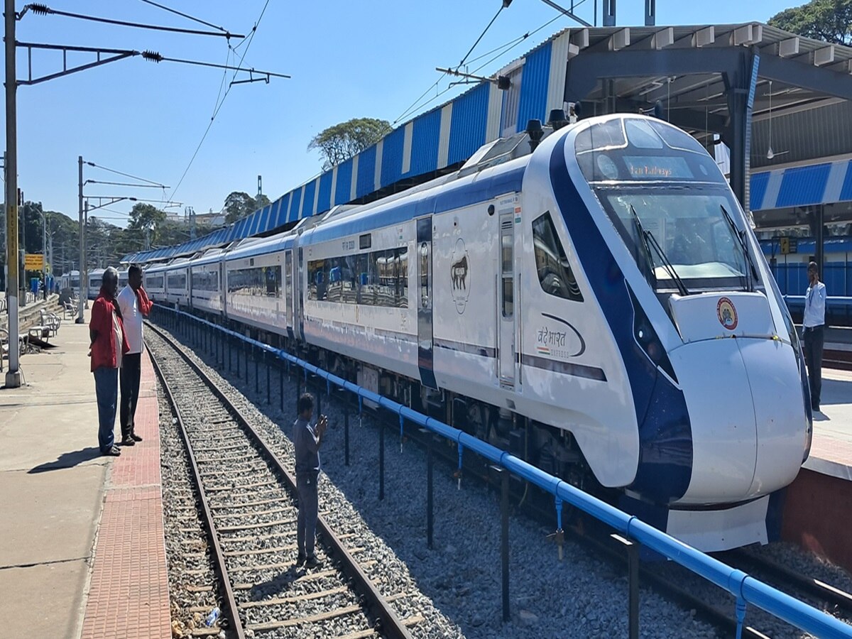 वंदे भारत ट्रेन (File Photo)