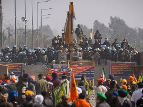 Kisan Andolan News: दिल्ली चलो प्रदर्शन को आगे बढ़ाएंगे किसान! पुलिस ने सिक्योरियी की टाइट