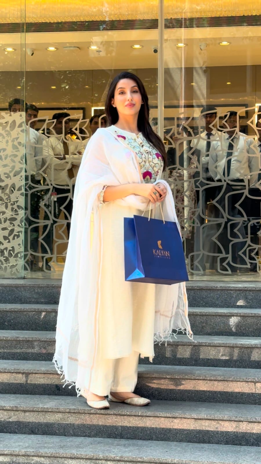 ऐसा है लुक